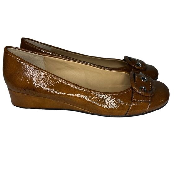 Perlina Kay Patent Leather Wedge Heel Shoes Womens 9M Brown Buckle Round Toe - Picture 2 of 6